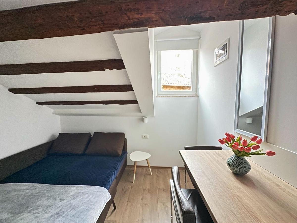 Romeo Apartments Rovigno Extérieur photo