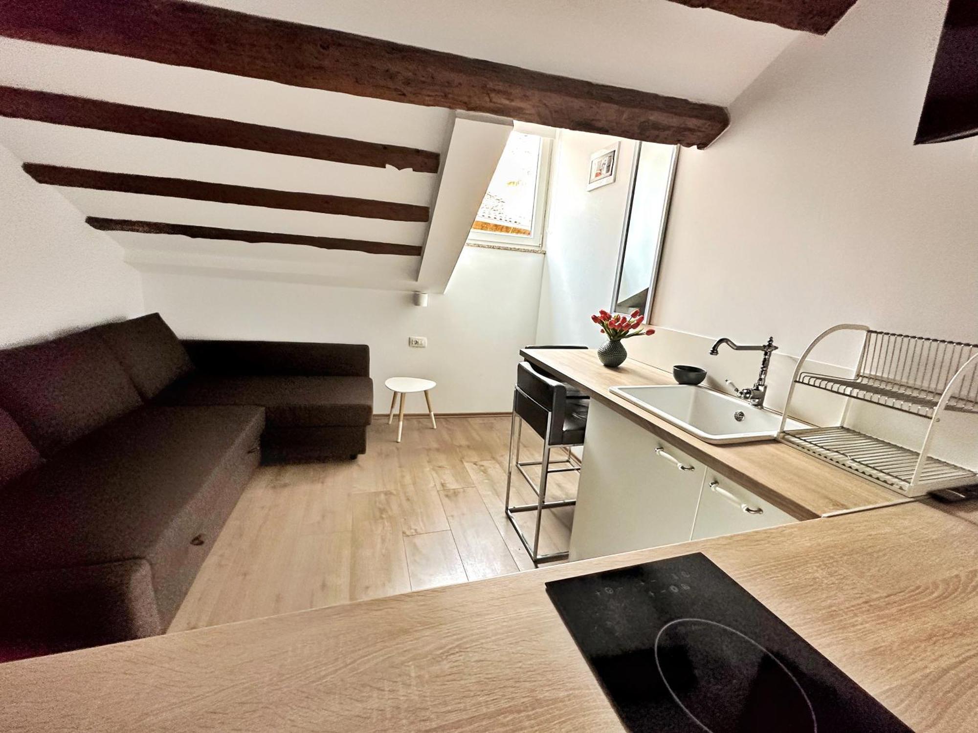Romeo Apartments Rovigno Extérieur photo
